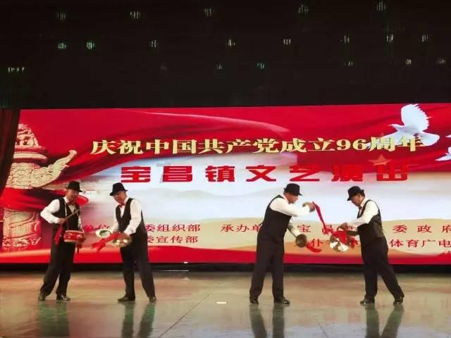 去年赚大钱后 “木头姐”掐指一算：今年科技股还将延续涨势